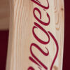 stele-01_stele_holz_fuer_engel_100cm_mit_gravur_3